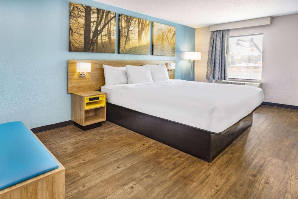 Days Inn by Wyndham Raleigh Glenwood-Crabtree Image 14