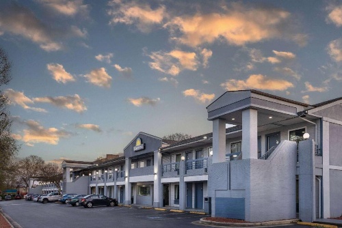 Days Inn by Wyndham Raleigh Glenwood-Crabtree image 22