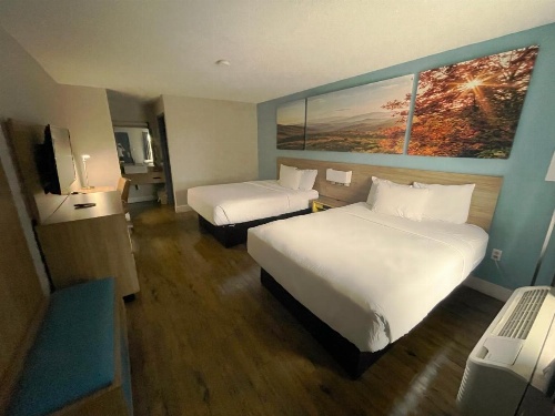 Days Inn by Wyndham Raleigh Glenwood-Crabtree image 28